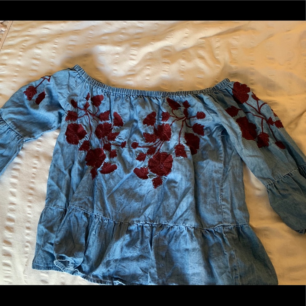Francesca’s bell sleeve denim and floral top